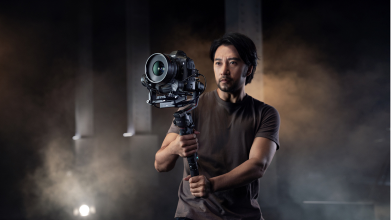 爲(wéi / wèi)專業影像而(ér)生 大(dà)疆發布全新手持雲台DJI RS 2和(hé / huò)DJI RSC 2